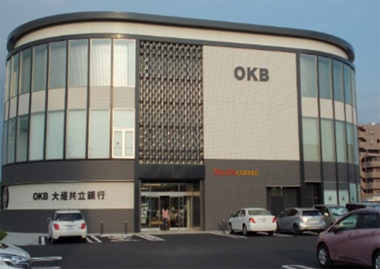 写真：タリーズコーヒーOKB田県店